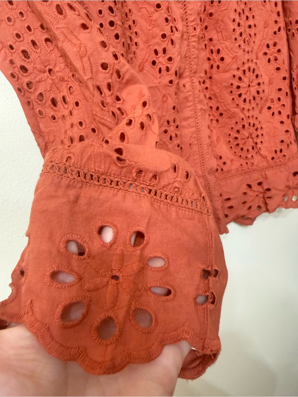 Anthropologie M Eyelet Broderie Button Back Blouse Coral Boho Ruffle Feminine - Picture 8 of 11